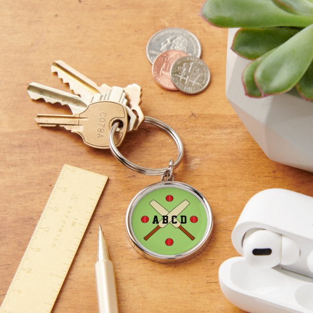 Cricket crossed bats personalised green key ring (Desk)