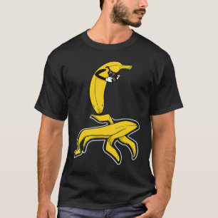Crime scene photographer with banana victim T-Shirt