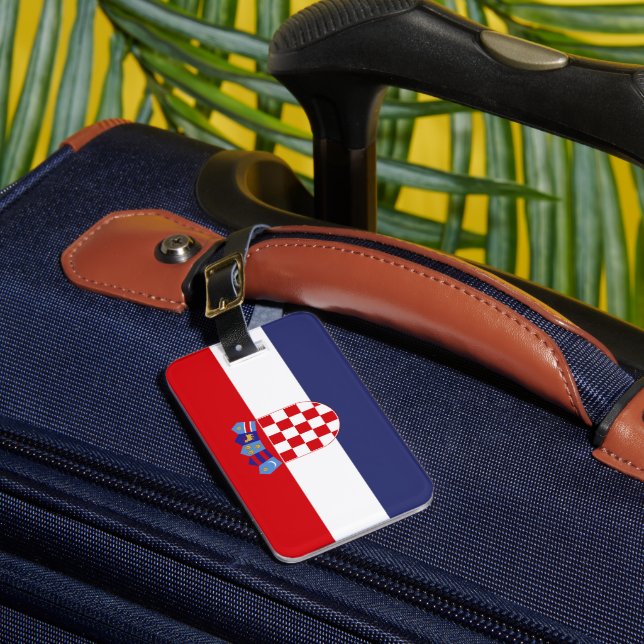Croatia flag luggage tag (Front Insitu 1)