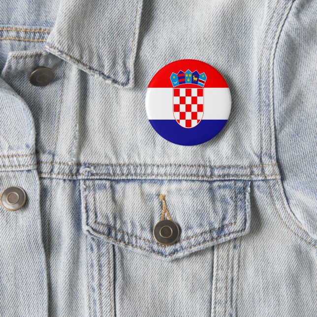Croatian flag 6 cm round badge (In Situ)