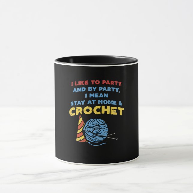 Crocheting Crochet Yarn Mug (Center)