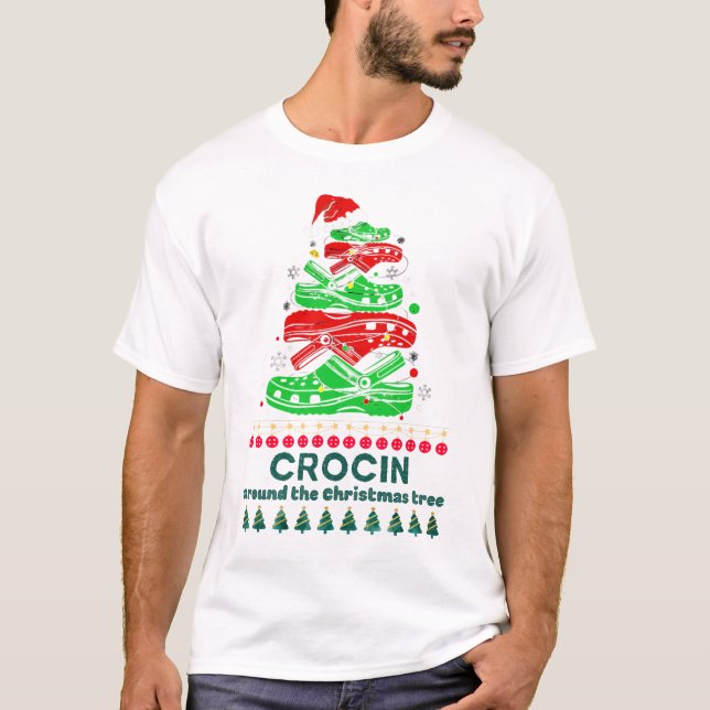 Crocin around the Christmas tree Classic T-Shirt (Front)