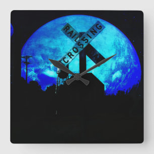 Crossing square wall clock