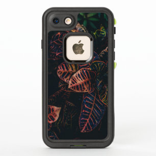 croton leaves FRĒ® for Apple iPhone 7