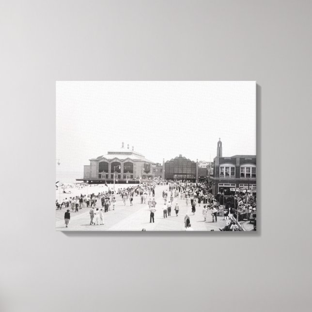Crowds Canvas Print (Front)