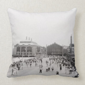 Crowds Cushion