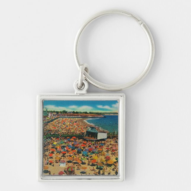 Crowds on the Beach, Santa CruzSanta Cruz, CA Key Ring (Front)