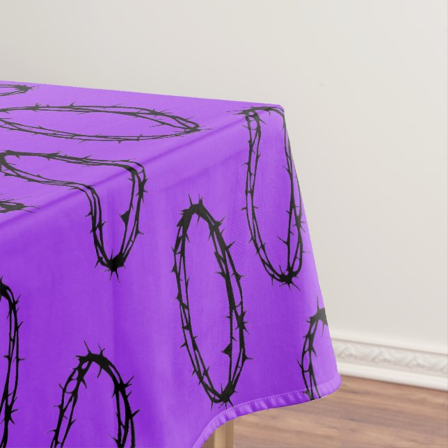 crown of thorns tablecloth (In Situ)