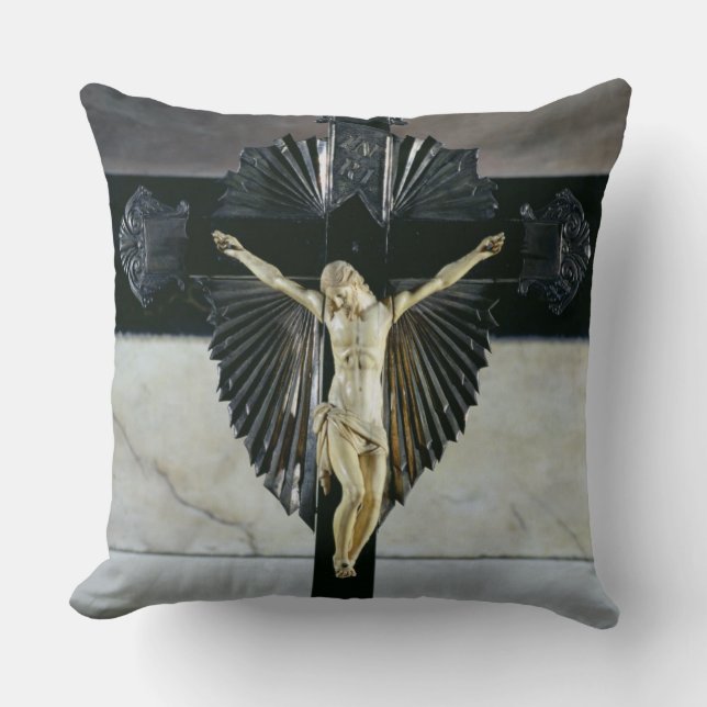 Crucifixion, 17th century (ivory) cushion (Front)