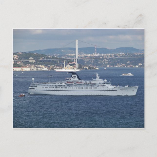Cruise Liner Ocean Monarch Postcard (Front)