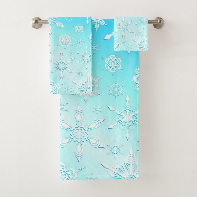 Crystal Snowflakes Pattern Bath Towel Set (Insitu)