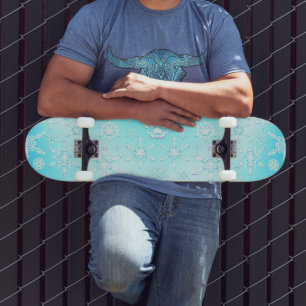Crystal Snowflakes Pattern Skateboard
