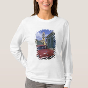 Cuba, old colonial village of Trinidad. T-Shirt