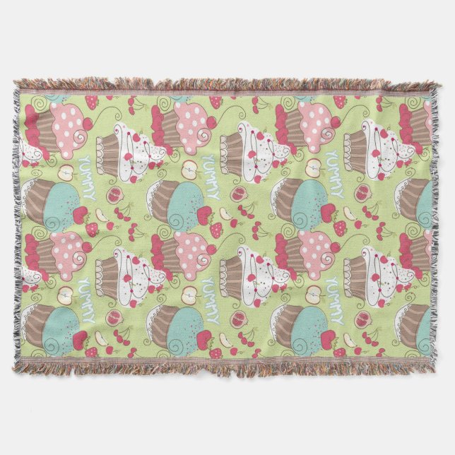 Cupcake pattern throw blanket (Front)