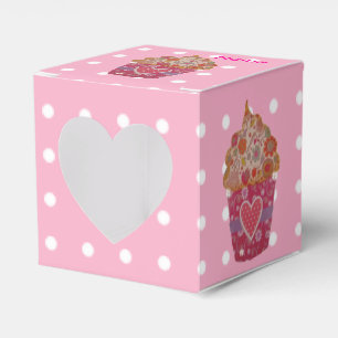 Cupcake with heart and flowers favour box
