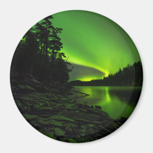 Curving Aurora Magnet