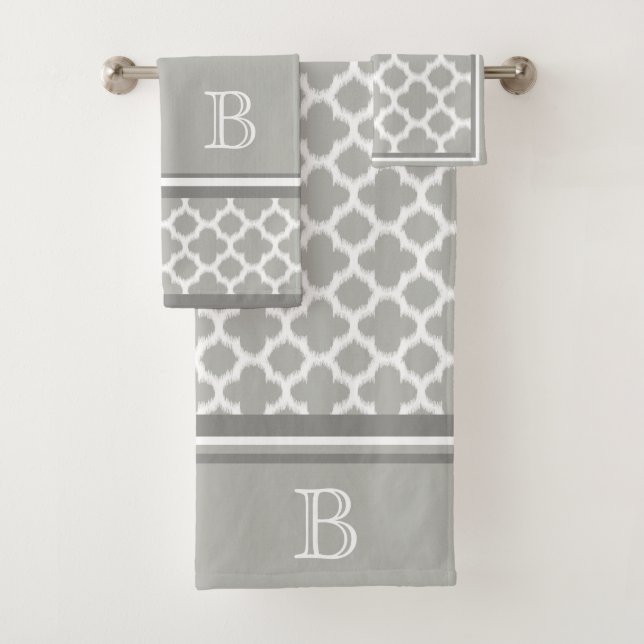 Custom Beige Grey White Retro Ikat Quatrefoil Art Bath Towel Set (Insitu)
