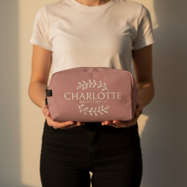 Custom Bridesmaid Party Favour Bag for Bride Squad (Personalized Bridesmaid Toiletry Bag, Custom Name Bridal Makeup Bag, Bridesmaid Gift Travel Pouch,)