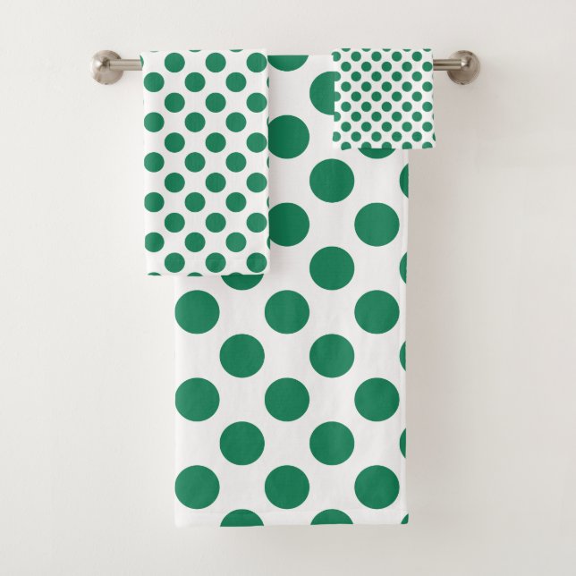 Custom Green Polka Bath Towel Set (Insitu)
