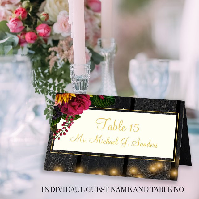 Custom individual guest name wedding place card  (Creator Uploaded)