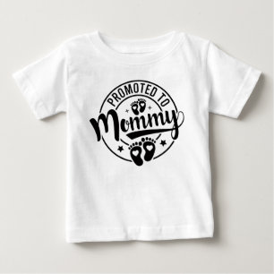Custom Mama 2026 Faux Baby Feet Keepsake Baby T-Sh T-Shirt
