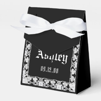 Custom Modern Black And White Lace Monogram Favour Box