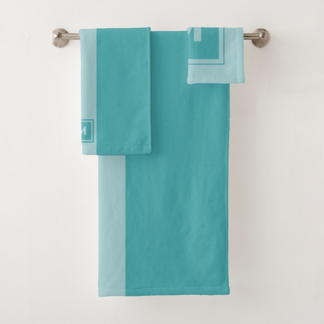 Custom monogram towel set (Insitu)