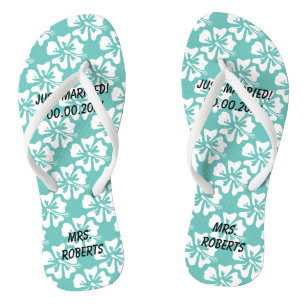 Custom mr and mrs couple beach wedding flip flops