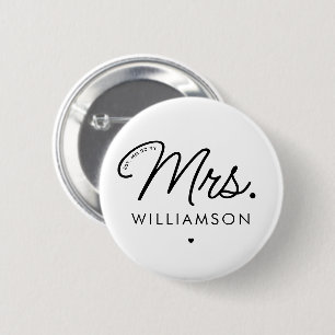 Custom Mrs. Est. Modern Elegant Script Newlywed 6 Cm Round Badge