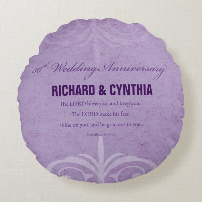Custom Names, 50th Wedding Anniversary to Couple Round Cushion (Front)