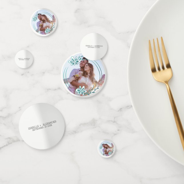 Custom Photo And Wreath Confetti (Group)