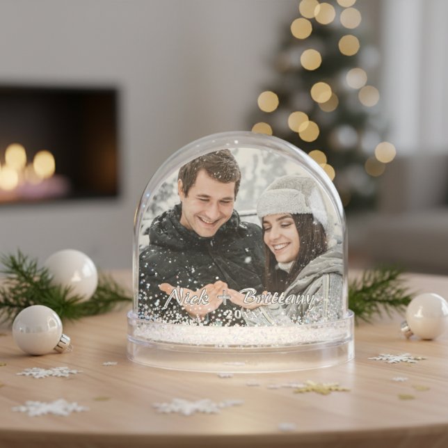Custom Photo Couple Personalised Christmas Snowglobe (Custom Photo Couple Personalized Christmas Snow Globe)
