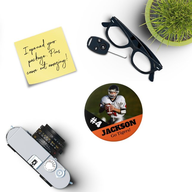 Custom photo sports button / pin football (Creator Uploaded)