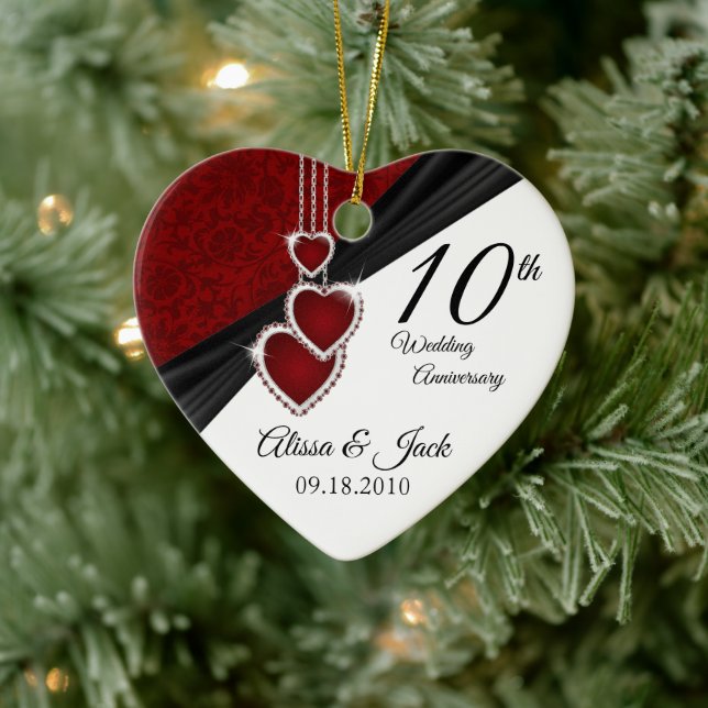 Custom Wedding Couple 💕 Keepsake Ceramic Ornament (Tree)