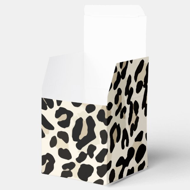 Customisable Leopard Print Favour Box (Opened)
