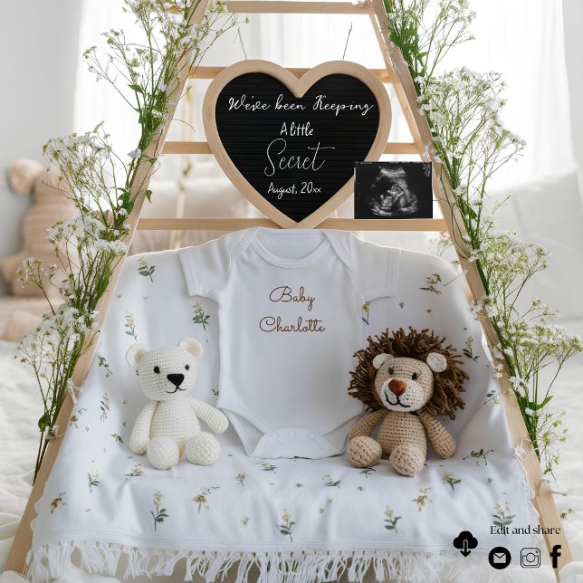 Customisable Minimal white pregnancy announcement  (Creator Uploaded)