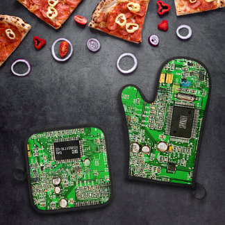 Customisable Printed Circuit Board - Green Geeky Oven Mitt & Pot Holder Set