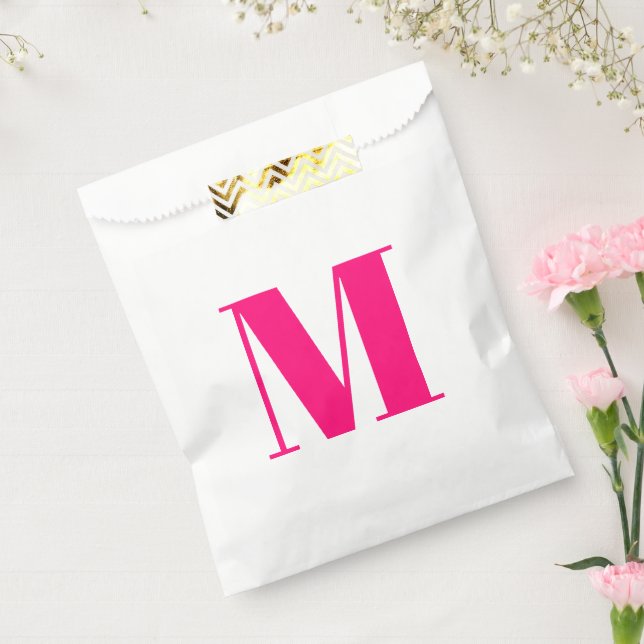 Customise monogram initial pink fuchsia white gift favour bag (Sealed)