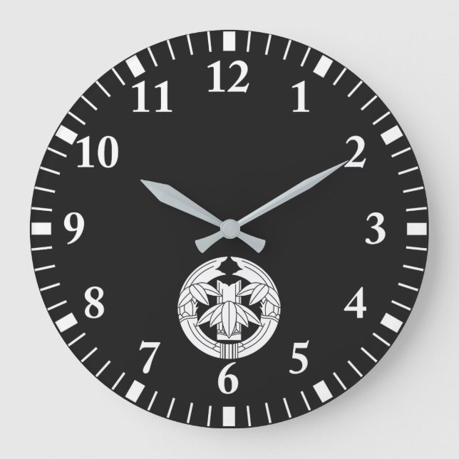 Cut bamboo in embracing bamboo leaves large clock (Front)