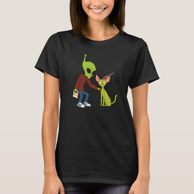 Cute Alien Petting A Cat For Cat Mom Dad Pet  Cost T-Shirt (Front)