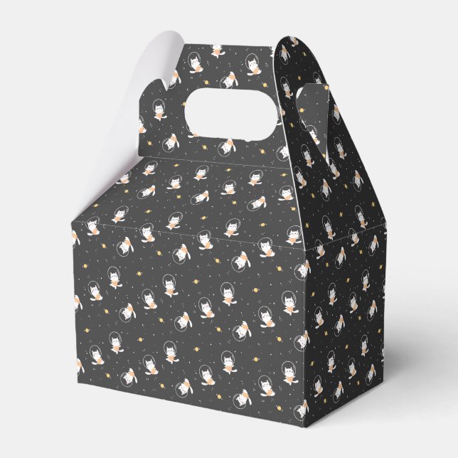 Cute astronaut cat pattern with black background favour box (Front Side)
