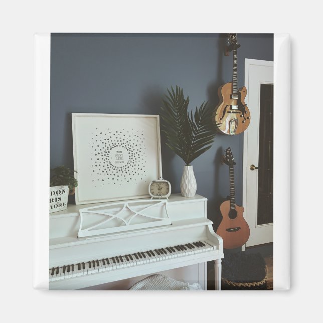 Cute Bass Guitar Magnet (Front)