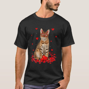 Cute Bengal Cat Valentine Fun Cat Dad Cat Mum T-Shirt