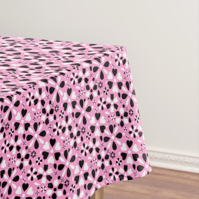 Cute black white flowers tablecloth (In Situ)