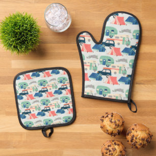 Cute Camping lovers tiled pattern Oven Mitt & Pot Holder Set