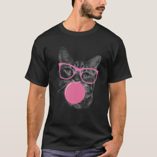 Cute Cat Face Eating Gum And Makes A Bubble Funny  T-Shirt