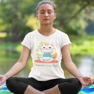 Cute Cat Yoga Lover Teacher Mum Women Gift T-Shirt