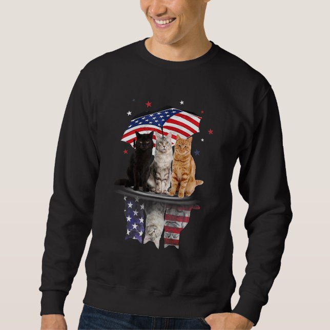 Cute Cats Under American Umbrella On Rainy Indepen Sweatshirt (Front)