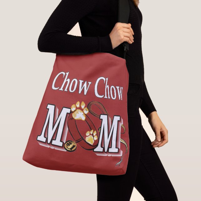 Cute Chow Chow Dog Mum Crossbody Bag (Close Up)