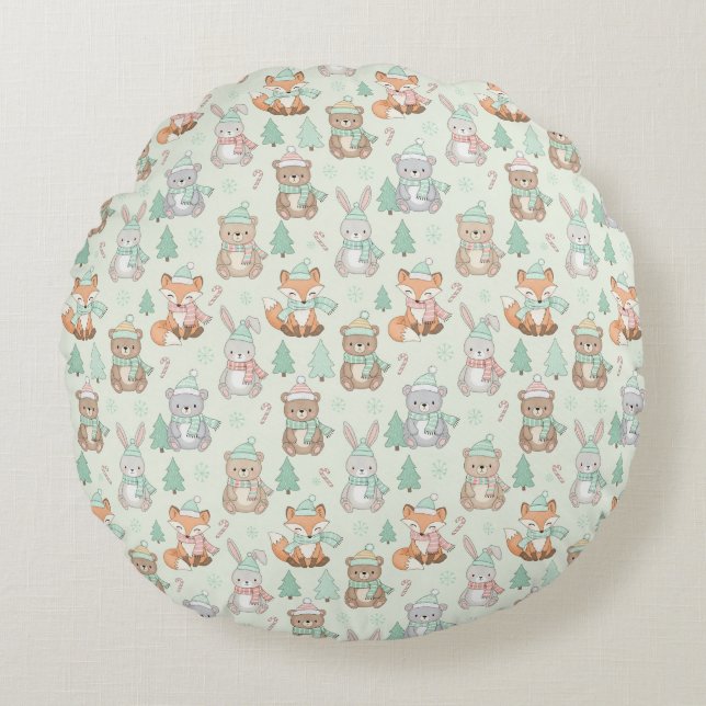 Cute Christmas Animals Seamless Pattern Round Cushion (Front)
